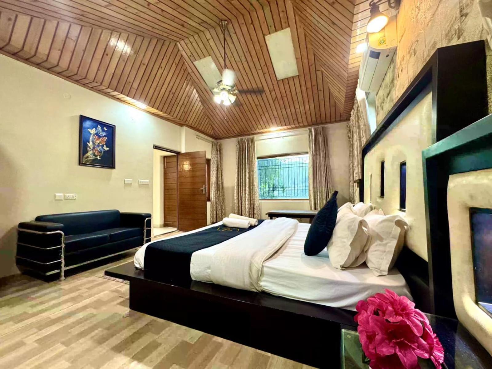 The Summer House Kasauli I Party & Music I Sky Bonfire I Managed By Exotic Stays Buitenkant foto