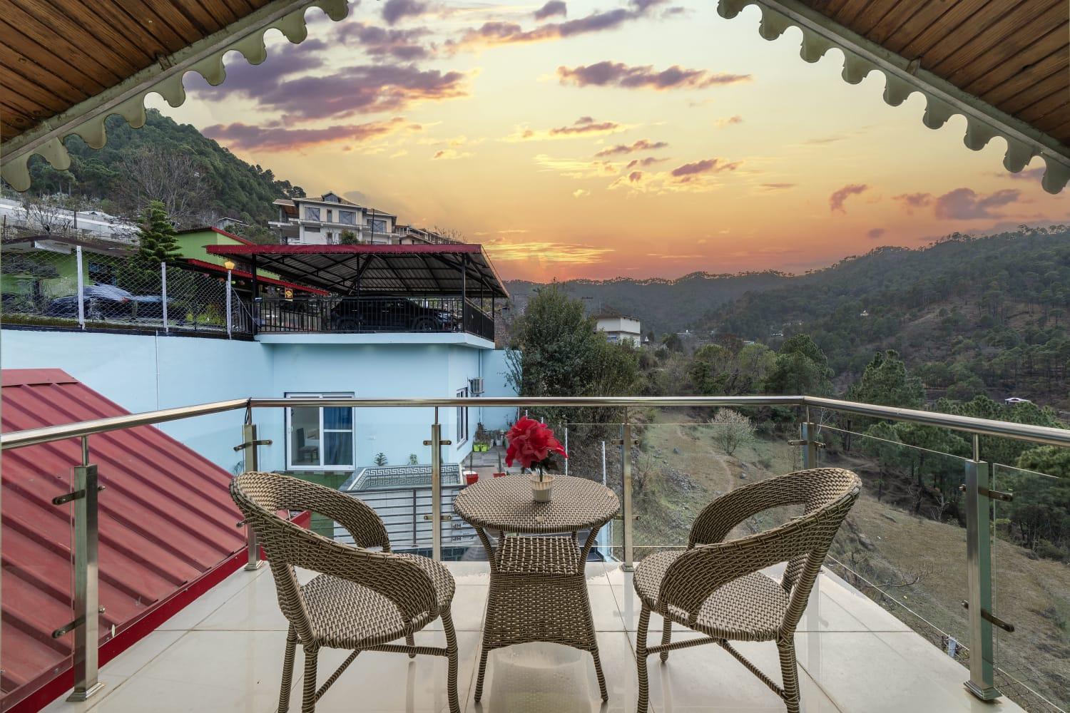 The Summer House Kasauli I Party & Music I Sky Bonfire I Managed By Exotic Stays Buitenkant foto